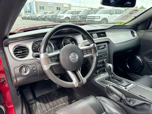 Used 2013 Ford Mustang Premium RWD image 10