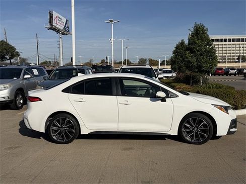 Used 2020 Toyota Corolla SE image 4