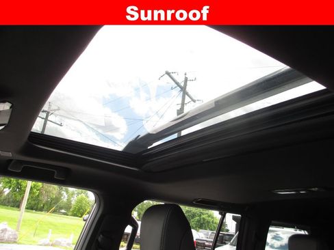 Used 2024 Lexus GX 550 w/ Accessory Package (2T) AWD/4WD image 15