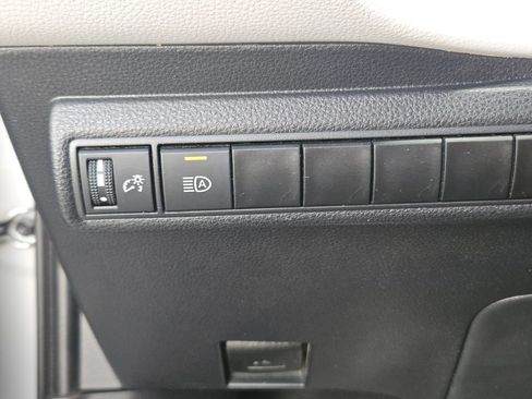 Used 2023 Toyota Corolla SE image 16