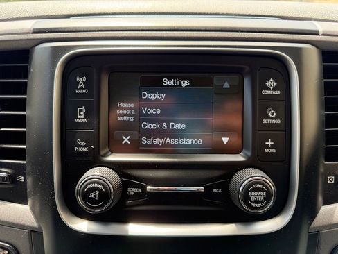 Used 2018 RAM 1500 Express w/ Express Value Package AWD/4WD image 35