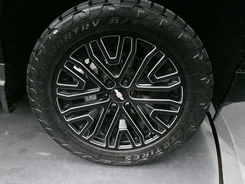 Used 2023 Chevrolet Silverado 1500 RST AWD/4WD image 29
