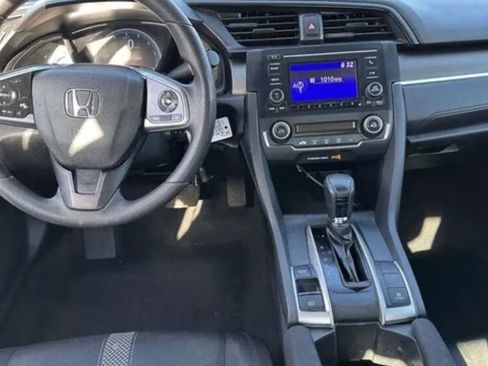 Used 2019 Honda Civic LX image 9
