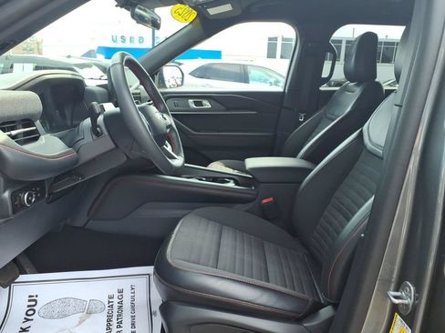 Certified 2025 Ford Explorer ST-Line AWD/4WD image 16