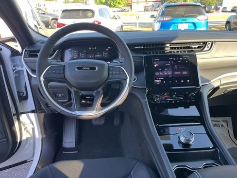 New 2026 Jeep Grand Cherokee L Laredo AWD/4WD image 18