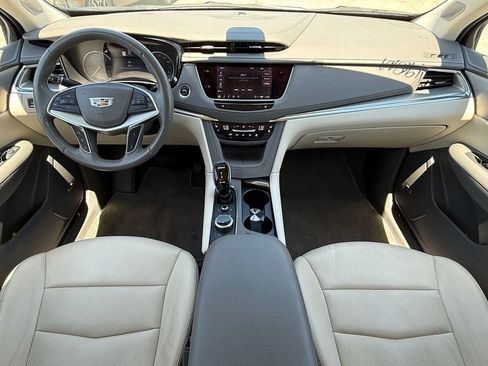 Used 2023 Cadillac XT5 Premium Luxury FWD image 15