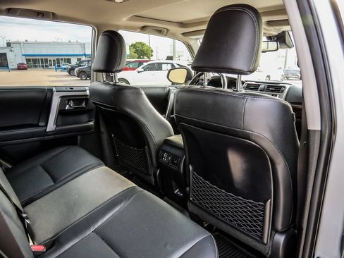 Used 2024 Toyota 4Runner Limited AWD/4WD image 49