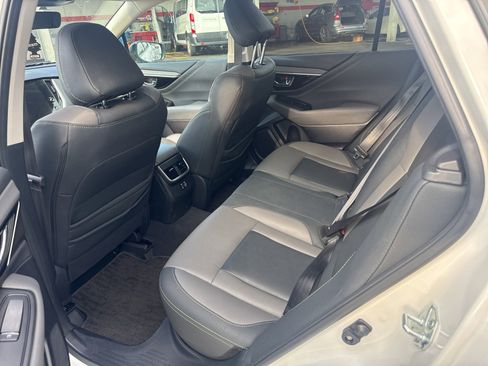 Used 2024 Subaru Outback Onyx Edition image 6