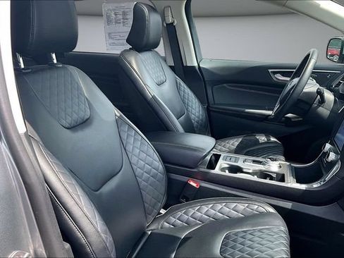 Used 2024 Ford Edge Titanium w/ Equipment Group 301A AWD/4WD image 28