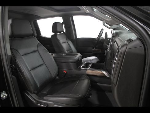 Used 2021 Chevrolet Silverado 1500 LT Trail Boss w/ Convenience Package II AWD/4WD image 16