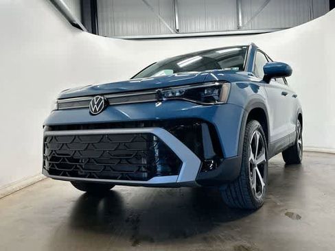 Certified 2025 Volkswagen Taos SEL AWD/4WD image 31