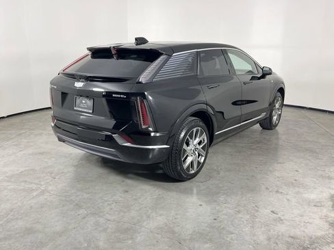 Used 2025 Cadillac Optiq Luxury 1 AWD/4WD image 8