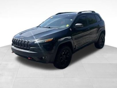 Used 2016 Jeep Cherokee Trailhawk w/ Comfort/Convenience Group