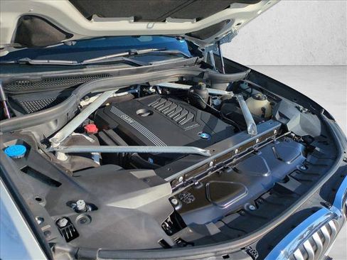 Used 2020 BMW X7 xDrive40i w/ Premium Package image 28