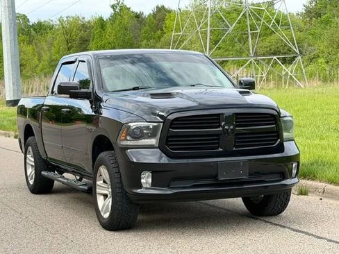 Used 2015 RAM 1500 Sport w/ Sport Premium Group AWD/4WD image 3