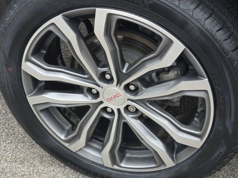 Used 2020 GMC Terrain Denali w/ Denali Premium Package image 11