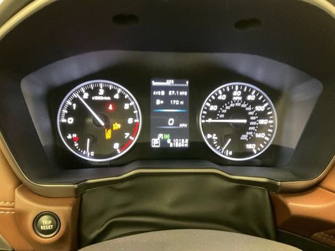 Used 2021 Subaru Outback Touring AWD/4WD image 12