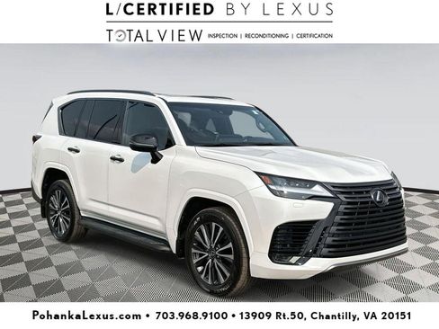 Used 2024 Lexus LX 600 4WD w/ Premium Package image 1