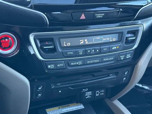 Used 2021 Honda Pilot Elite image 21