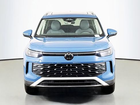 New 2026 Volkswagen Tiguan SE AWD/4WD image 2