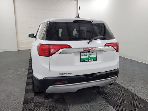 Used 2018 GMC Acadia SLE image 6