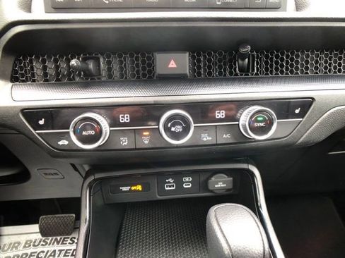 Used 2023 Honda CR-V EX image 18