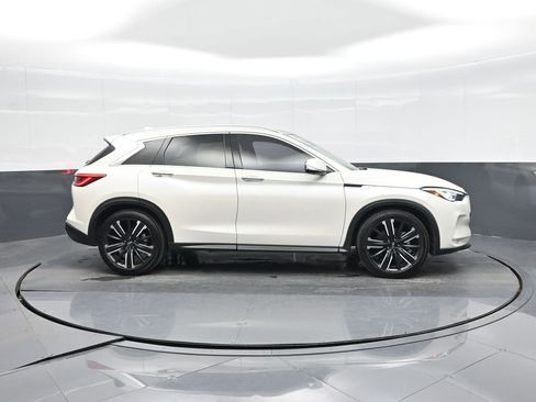 Used 2021 INFINITI QX50 Sensory image 16