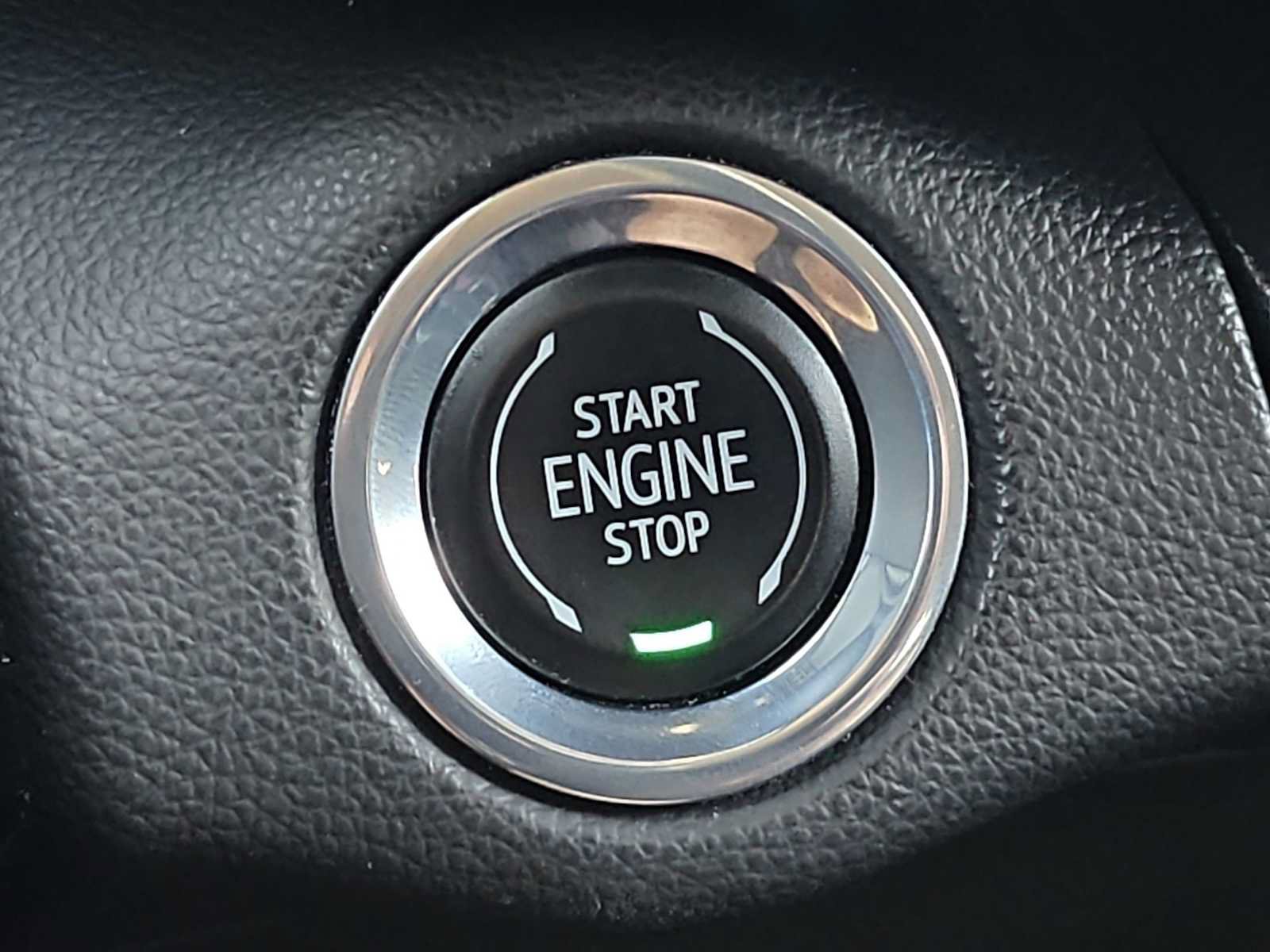 Used 2023 Buick Envision Essence w/ Sport Touring Package AWD/4WD image 24
