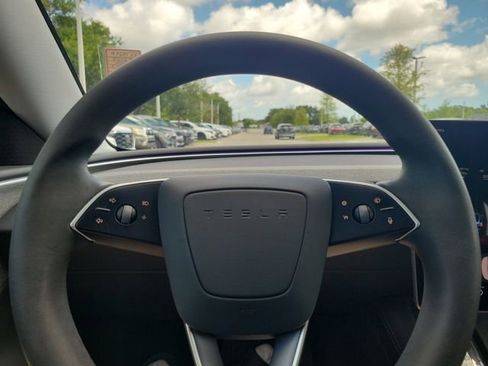 Used 2025 Tesla Model 3 Long Range RWD image 18