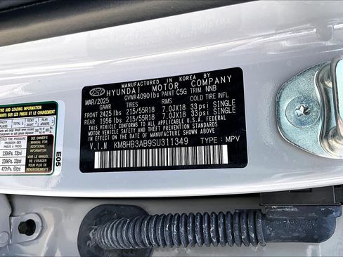 Used 2025 Hyundai Kona SEL FWD image 33