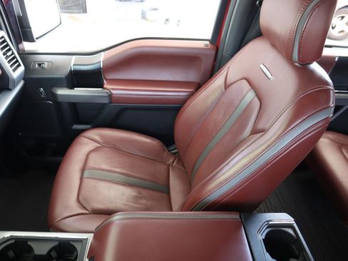 Used 2019 Ford F150 Platinum w/ Equipment Group 701A Luxury AWD/4WD image 19