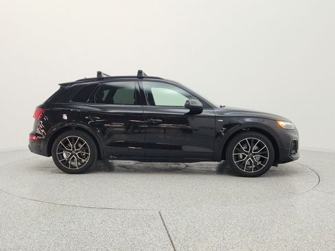 Used 2023 Audi Q5 e Prestige w/ Prestige Package AWD/4WD image 4