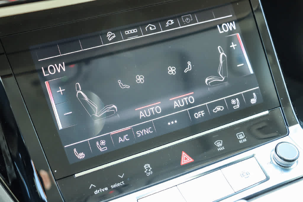 Used 2024 Audi Q8 e-tron Premium Plus w/ Premium Plus Package AWD/4WD image 23