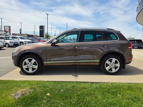 Used 2014 Volkswagen Touareg VR6 AWD/4WD image 8