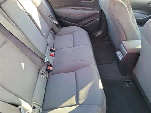 Used 2025 Toyota Corolla LE image 16