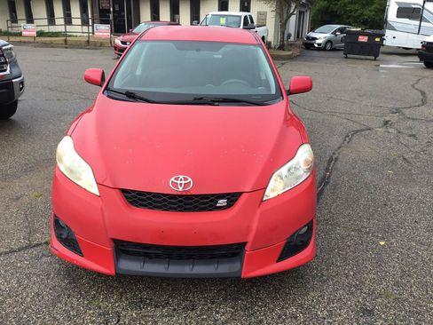 Used 2009 Toyota Matrix S FWD image 2