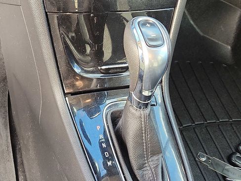 Used 2019 Buick Encore Sport Touring image 14