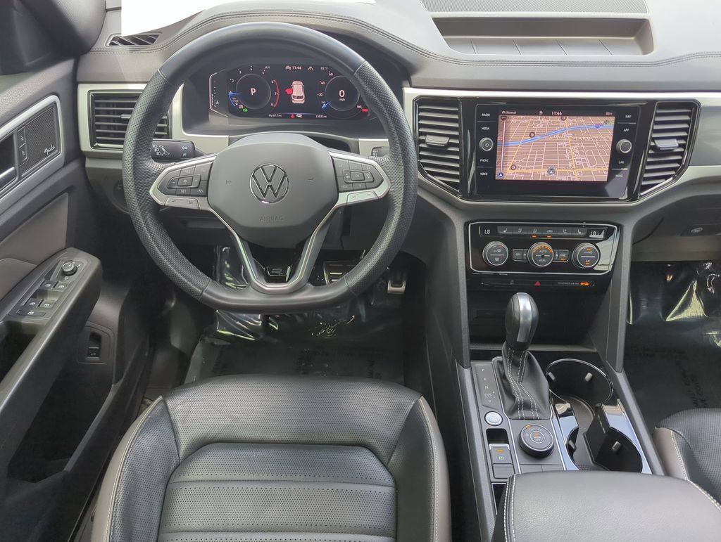 Certified 2023 Volkswagen Atlas Cross Sport SEL Premium R-Line AWD/4WD image 15