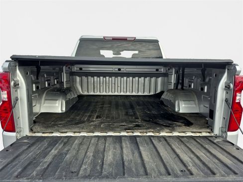 Used 2022 Chevrolet Silverado 1500 LT w/ Safety Package image 22