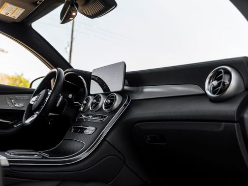 Used 2023 Mercedes-Benz GLC 300 4MATIC Coupe image 46