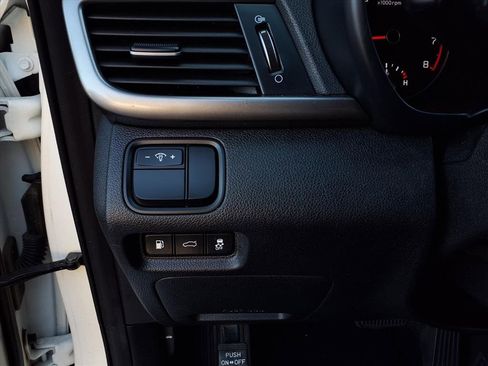 Used 2016 Kia Optima LX image 14