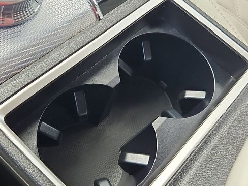 Used 2024 Mitsubishi Outlander SEL image 24