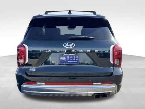 Used 2023 Hyundai Palisade Calligraphy image 4