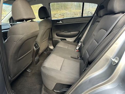 Used 2021 Kia Sportage LX image 10