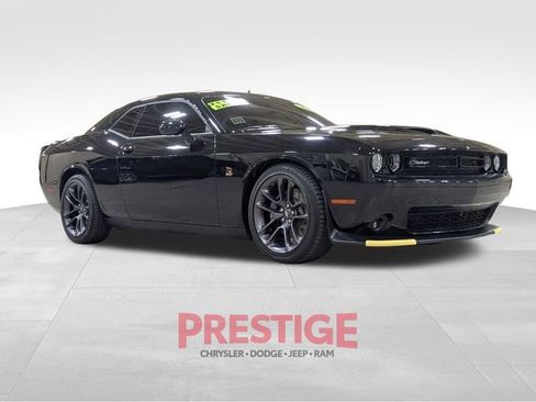Used 2023 Dodge Challenger R/T Scat Pack w/ Plus Package image 5