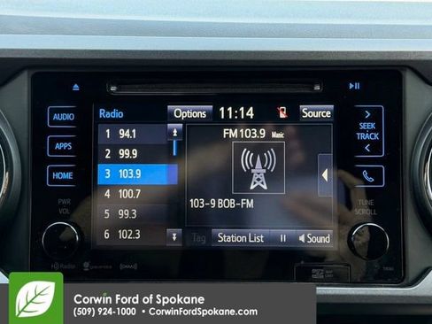 Used 2019 Toyota Tacoma TRD Off-Road w/ Technology Package AWD/4WD image 26