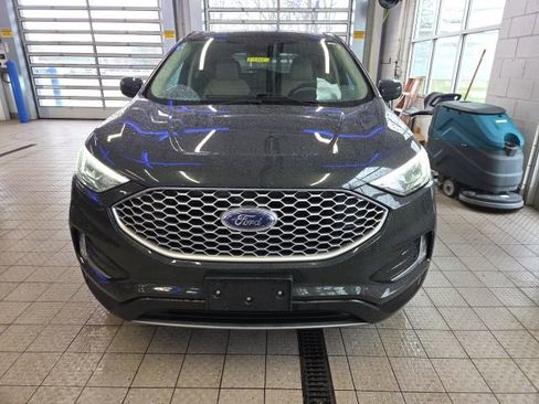 Used 2024 Ford Edge SEL w/ Convenience Package AWD/4WD image 4