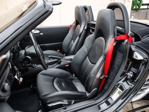 Used 2011 Porsche Boxster RWD image 5