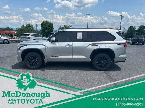 Certified 2025 Toyota Sequoia Platinum AWD/4WD image 3