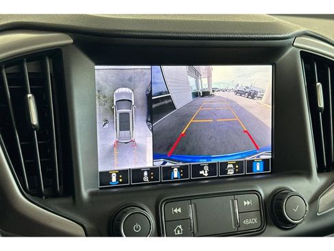 Used 2024 GMC Terrain AT4 w/ Tech Package AWD/4WD image 19